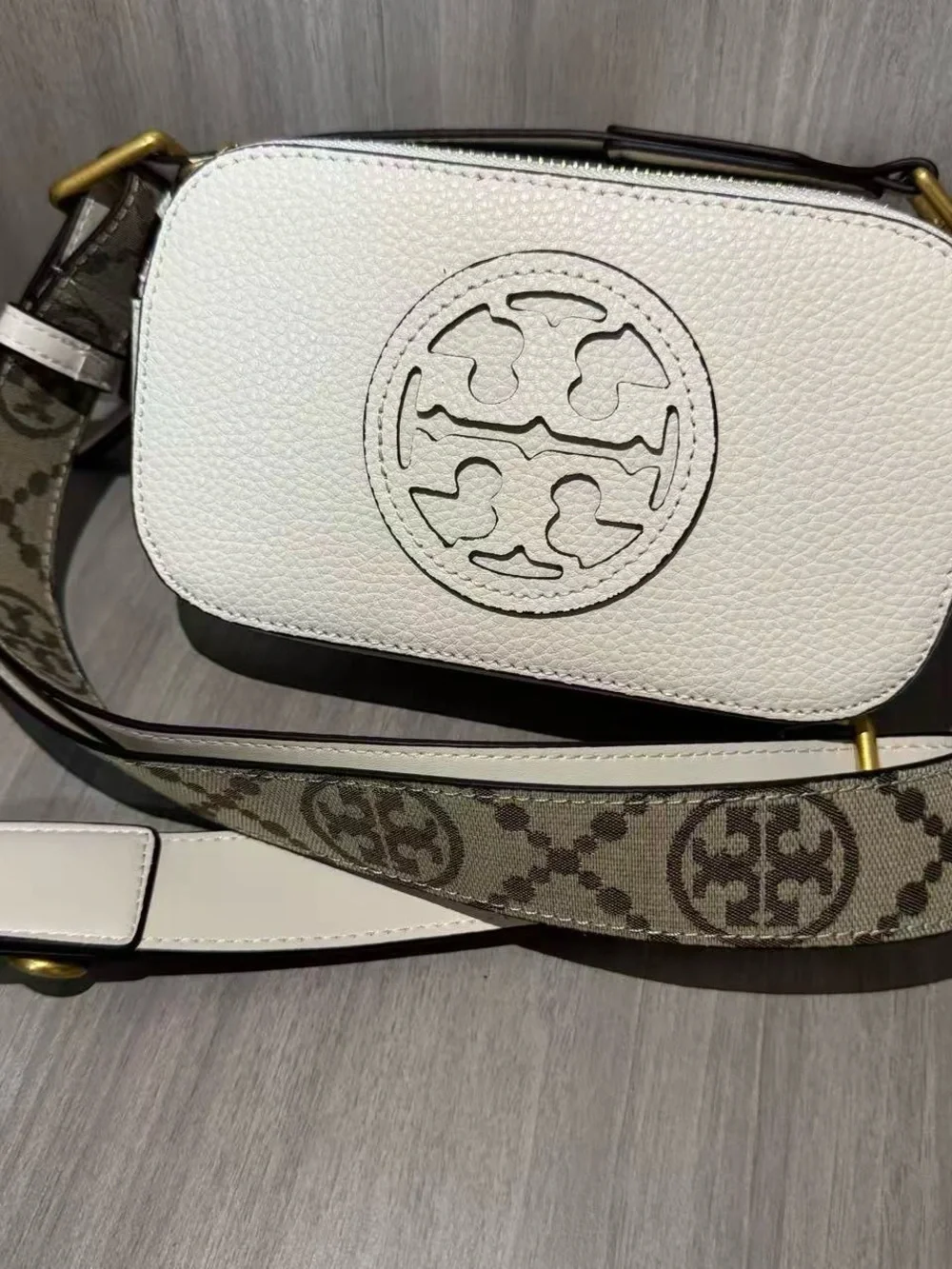 Tory Burch White Pebbled Leather Logo Crossbody with Printed Strap